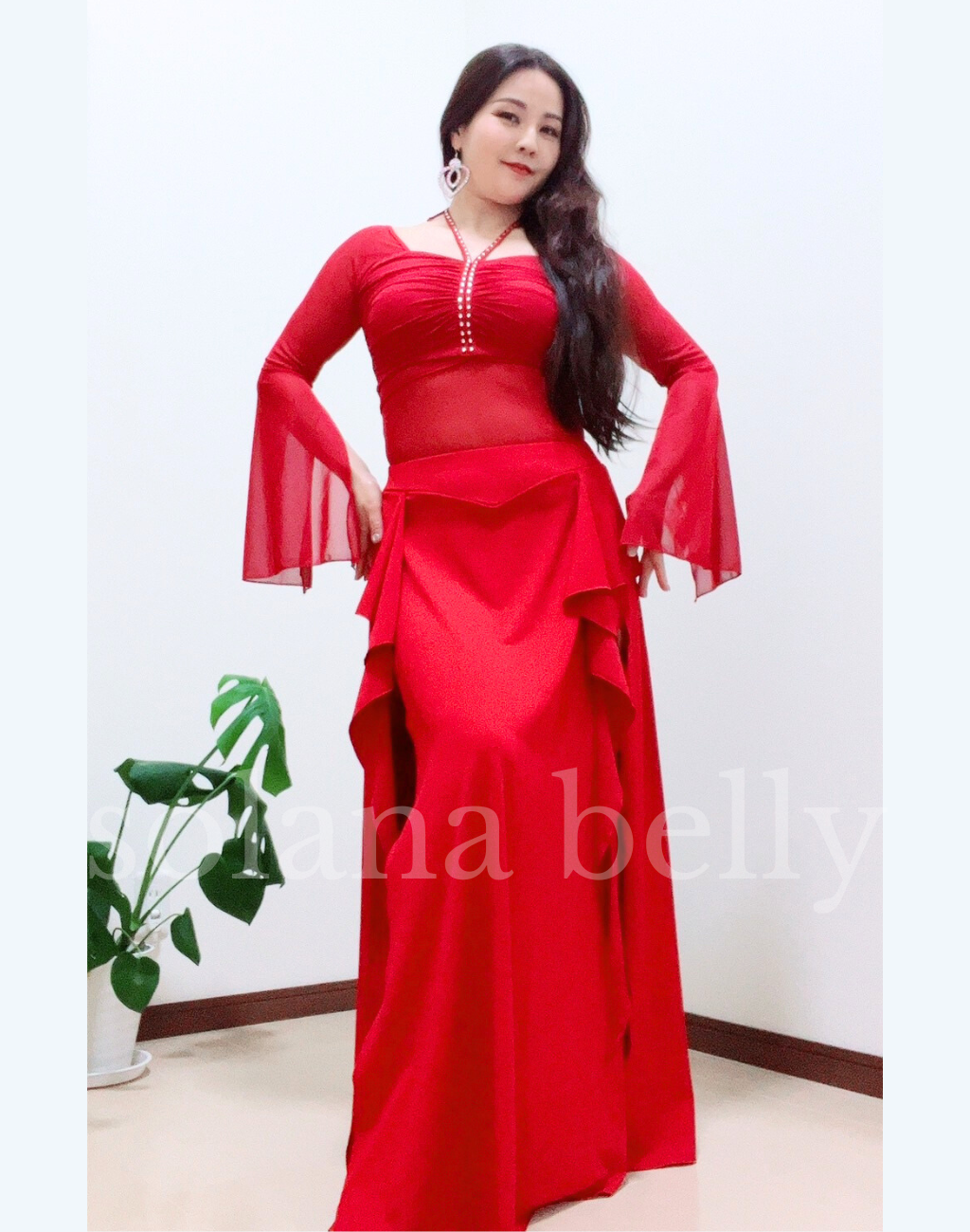 【新品】赤いベリーダンスセットアップ 送料無料】即納 ベリーダンス レッスン着 レッスンウェア