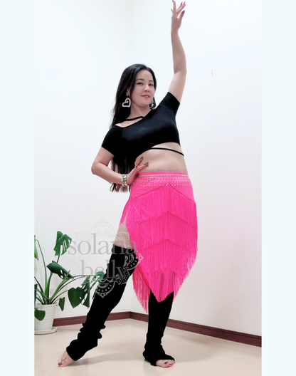 送料無料】ブラック×ピンクが華やかなフリンジセットアップ|ベリー 送料無料】ブラック×ピンクが華やかなフリンジセットアップ|ベリー