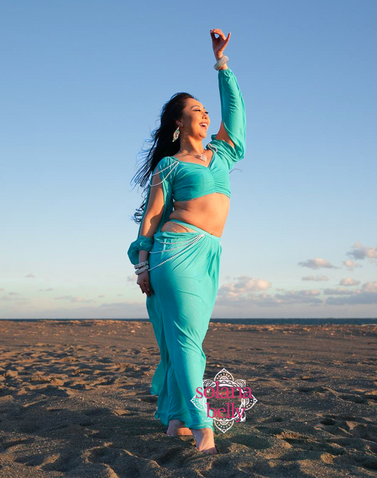 ベリーダンスレッスンウェア・衣装の専門サイト【solana belly】